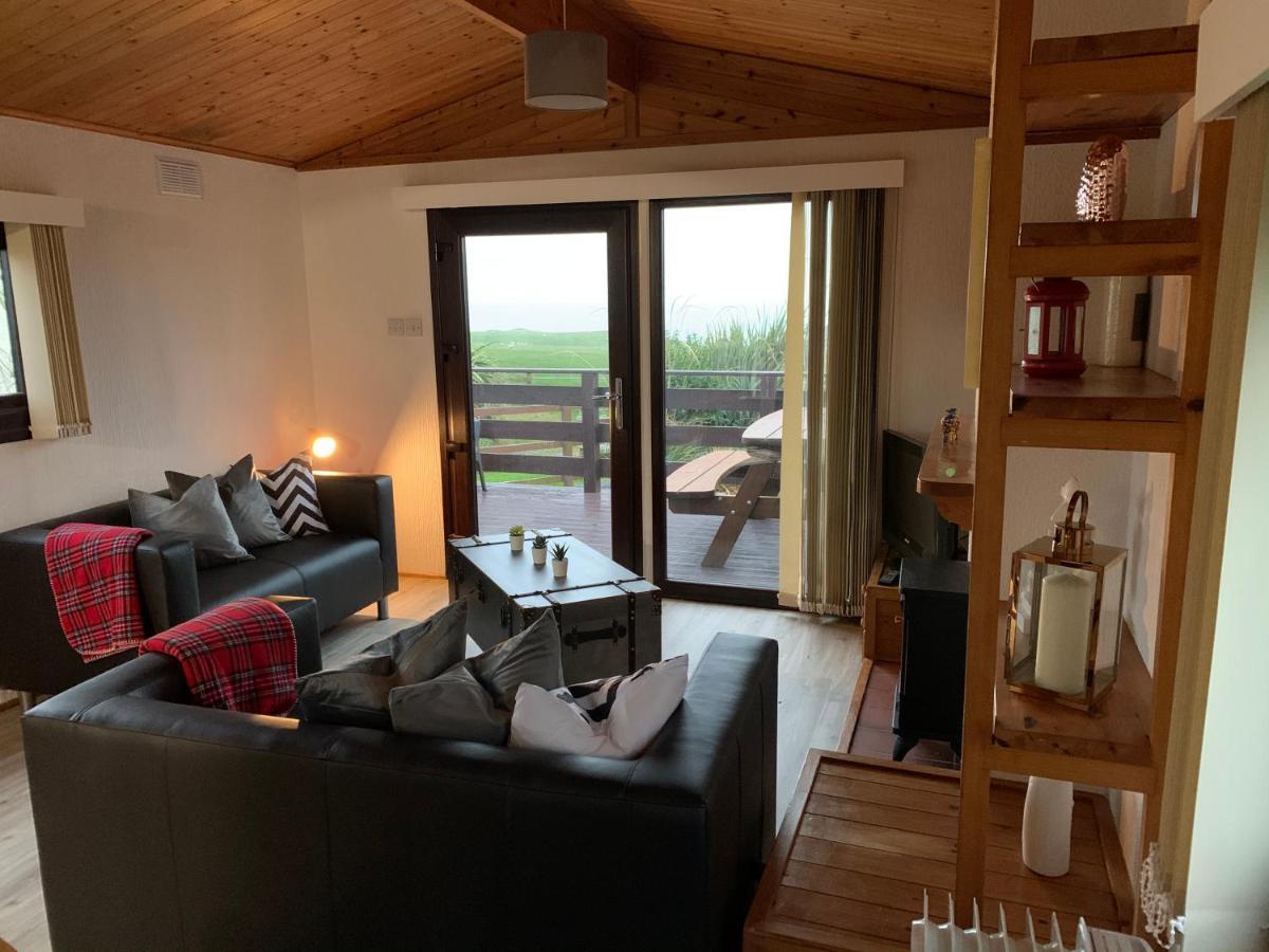 Lodge Cabin With Fabulous Views - Farm Holiday سْترانرير المظهر الخارجي الصورة